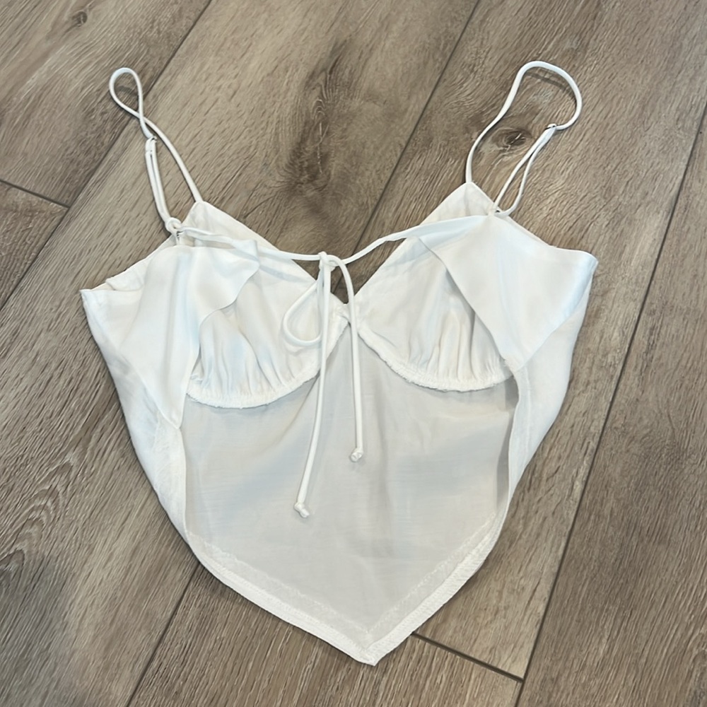 Cropped Open Back Tank Top - Picture 3 of 4